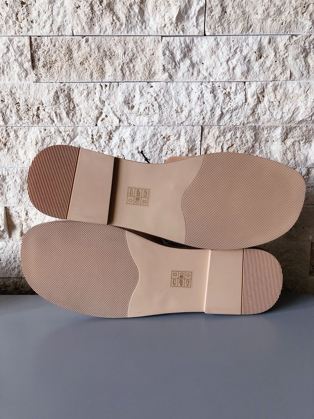 Steve Madden Leather Slide Mules Tan women’s sandals size 11 - Picture 11 of 13